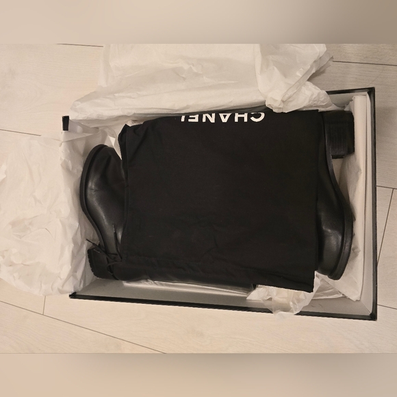 Black Leather Women's Boots - Picture 6 of 9